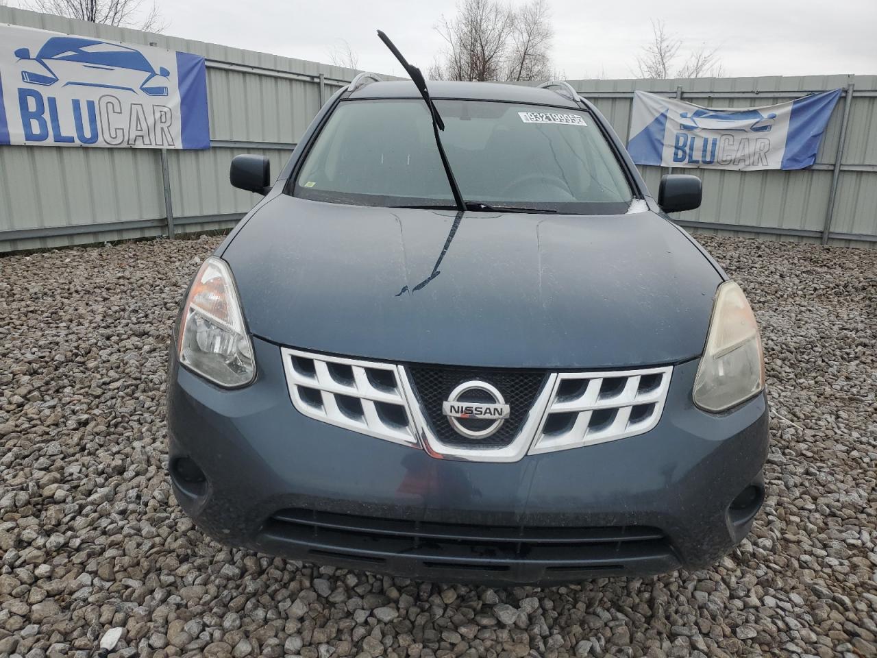 Nissan Rogue S Image 3