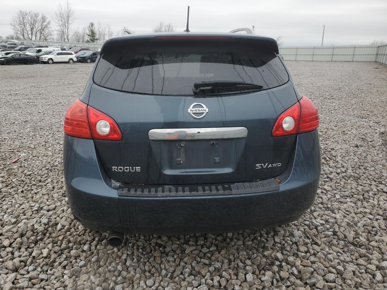Nissan Rogue S Image 5