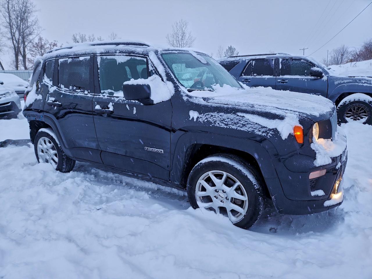 Jeep Renegade Latitude Image 8
