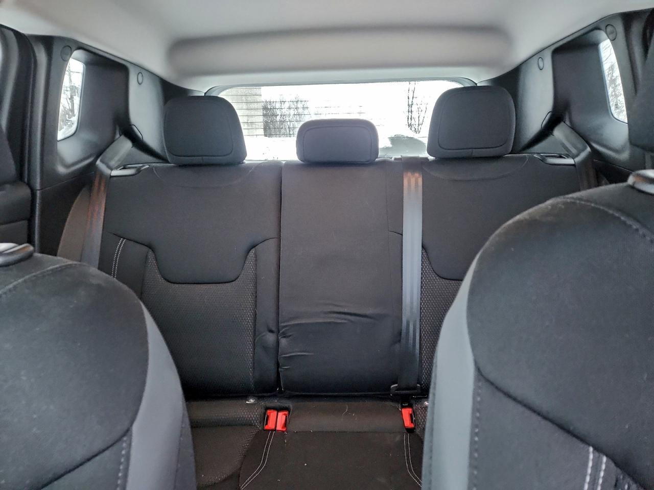 Jeep Renegade Latitude Image 9