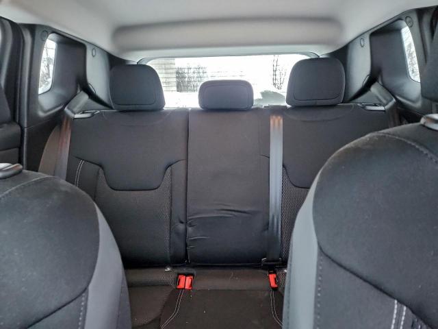 Jeep Renegade Latitude Image 9