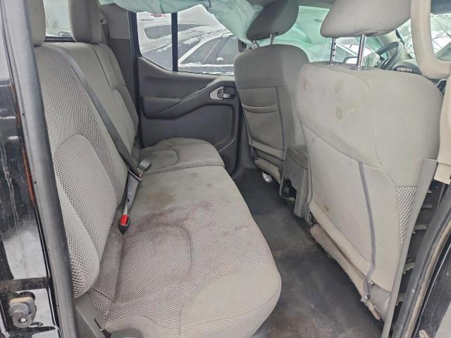 Nissan Frontier S Image 9