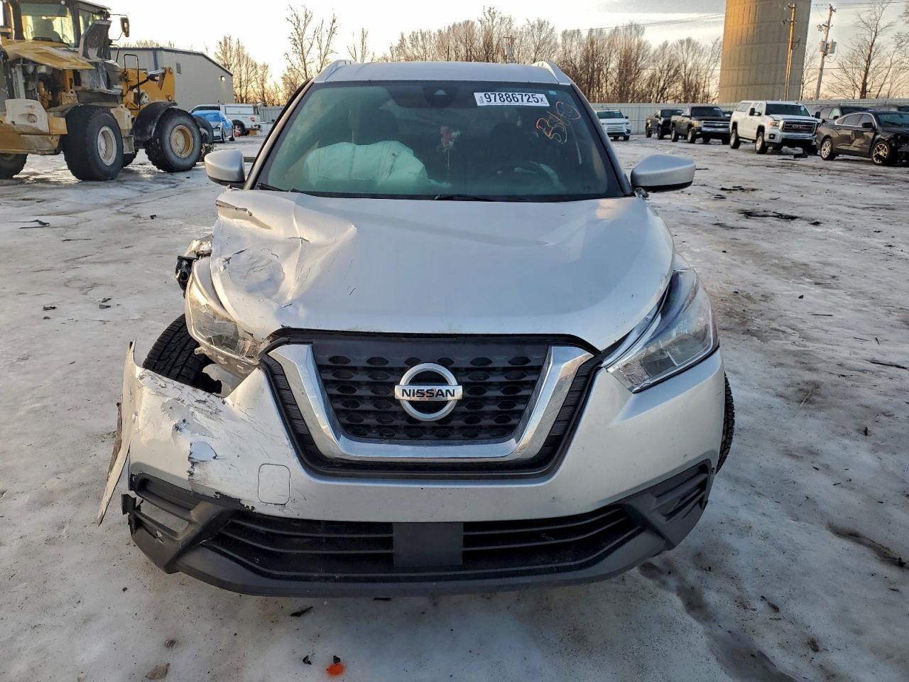 Nissan Kicks Sv Image 8