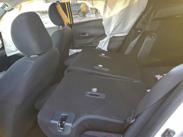 Nissan Kicks Sv Image 10