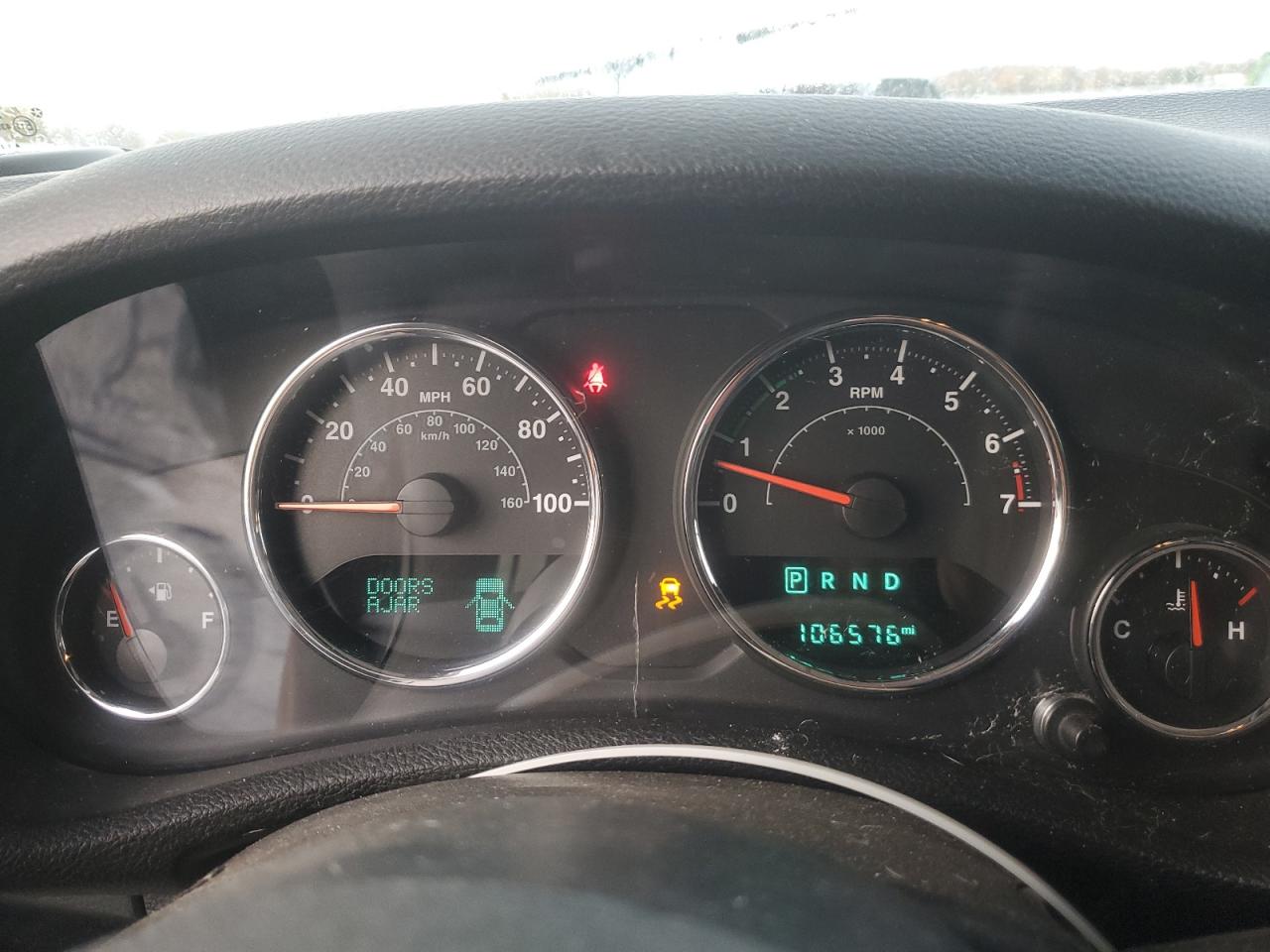 Jeep Wrangler Sport Image 12