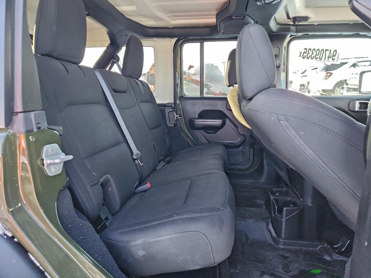 Jeep Wrangler Sport Image 12